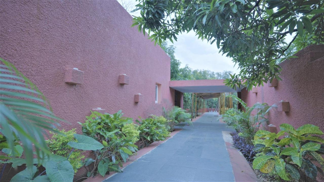 Amraness Luxury Resort Sasan Gir Ngoại thất bức ảnh
